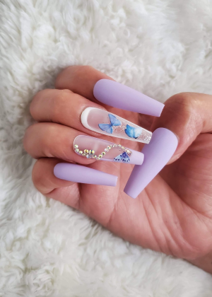 Nails covered with textured powder