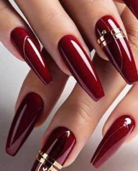 nails
