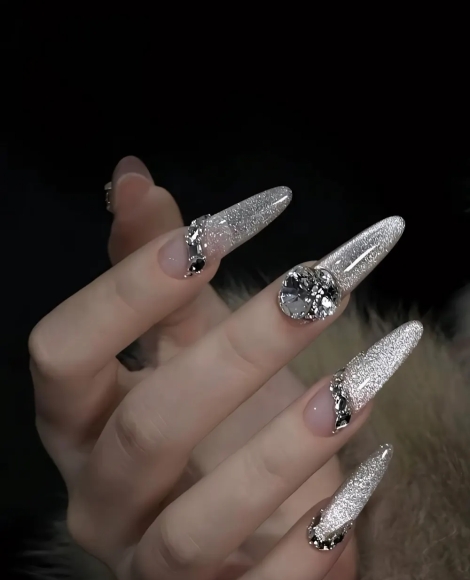 Professional Nail, Eyelash & Facial Services in the USA